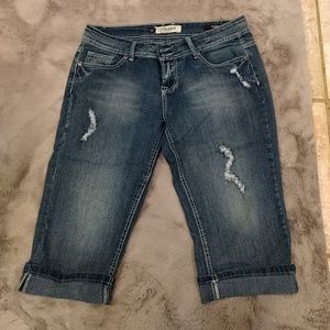 Distressed Denim Capri Jeans